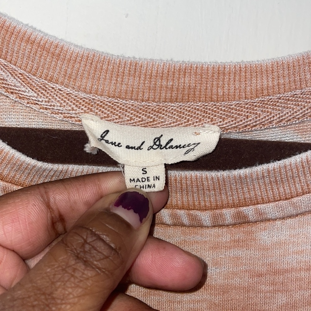 Jane and Delancey Two Toned Sweater - Picture 2 of 9